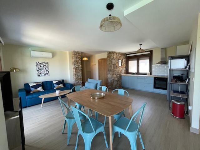Casita Independiente Y Tres Apartamentos Con Piscina Ladeira Playa バイヨーナ エクステリア 写真